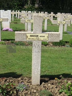 GLAGEON COMMUNAL CEMETERY - HOUSSIN, GUSTAVE