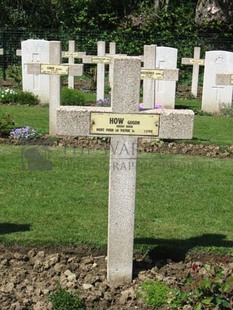 GLAGEON COMMUNAL CEMETERY - HOW, GUGON