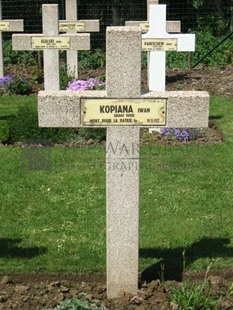 GLAGEON COMMUNAL CEMETERY - KOPIANA, IWAN