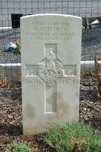 GLAGEON COMMUNAL CEMETERY - MUTIMER, H