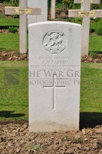 GLAGEON COMMUNAL CEMETERY - PARKIN, A H