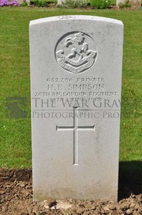 GLAGEON COMMUNAL CEMETERY - SIMPSON, H E