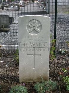 GLAGEON COMMUNAL CEMETERY - WALLACE, T