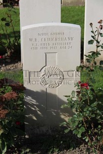 BERKS CEMETERY EXTENSION - CRUICKSHANK, WILFRED RENNIE