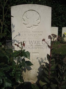 BERKS CEMETERY EXTENSION - HYSLOP, JAMES FINGLAND