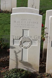 BERKS CEMETERY EXTENSION - LEVINGE, MARCUS HENRY TENISON TUITE