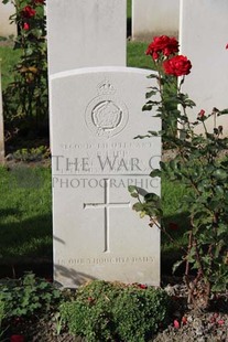 BERKS CEMETERY EXTENSION - LIPP, VERNON ROBERTSON