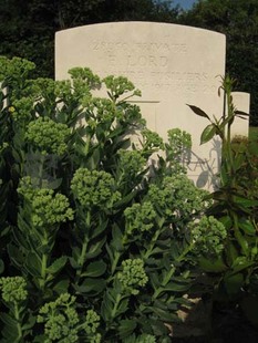 BERKS CEMETERY EXTENSION - LORD, ERNEST