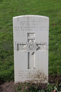 BERKS CEMETERY EXTENSION - LUCY, FRANK ERNEST