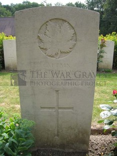 BERKS CEMETERY EXTENSION - MONKMAN, HERBERT STANLEY