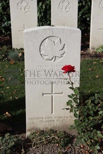 BERKS CEMETERY EXTENSION - MOYLS, WILLIAM HENRY