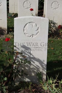 BERKS CEMETERY EXTENSION - MUNRO, RODERICK