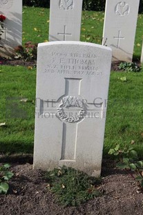 BERKS CEMETERY EXTENSION - THOMAS, RICHARD EDWARD