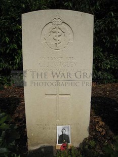 BERKS CEMETERY EXTENSION - WIGLEY, CHARLES JOHN