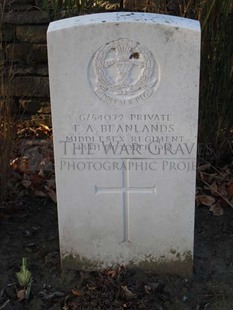 DADIZEELE NEW BRITISH CEMETERY - BEANLANDS, F A