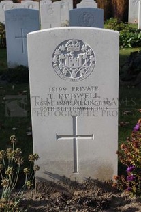 DADIZEELE NEW BRITISH CEMETERY - DODWELL, T