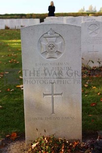 DADIZEELE NEW BRITISH CEMETERY - FITNUM, R C W