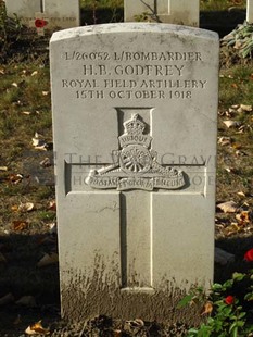 DADIZEELE NEW BRITISH CEMETERY - GODFREY, H B