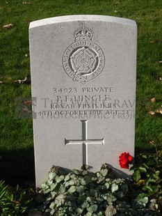 DADIZEELE NEW BRITISH CEMETERY - HINGLE, PERCY FREDERICK