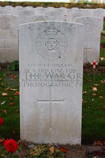 DADIZEELE NEW BRITISH CEMETERY - HOLLINGTON, WALTER AUGUSTUS