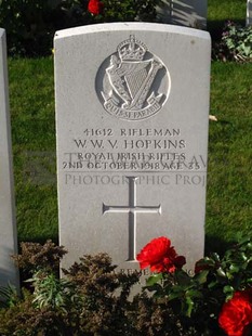 DADIZEELE NEW BRITISH CEMETERY - HOPKINS, WYNDHAM WALTER VALENTINE