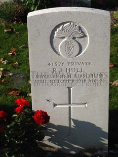 DADIZEELE NEW BRITISH CEMETERY - HULL, ROBERT JOHN