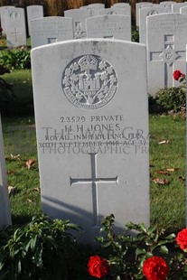 DADIZEELE NEW BRITISH CEMETERY - JONES, HERBERT HENRY