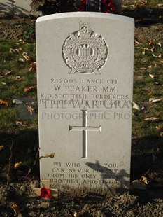 DADIZEELE NEW BRITISH CEMETERY - PEAKER, W