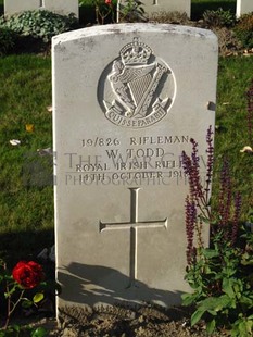 DADIZEELE NEW BRITISH CEMETERY - TODD, W