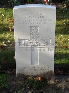 DADIZEELE NEW BRITISH CEMETERY - WALKER, R