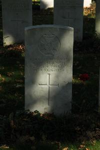 Croisilles British Cemetery - Blanch, R W