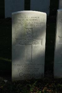 Croisilles British Cemetery - Boutell, William Ernest