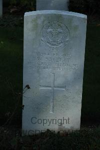 Croisilles British Cemetery - Boylett, W