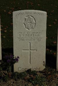 Croisilles British Cemetery - Brittain, R H