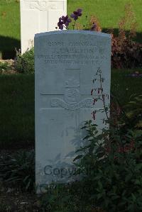 Croisilles British Cemetery - Carlton, J