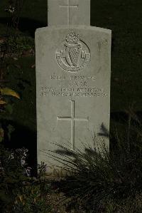 Croisilles British Cemetery - Carr, J