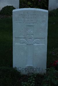 Croisilles British Cemetery - Clarke, N