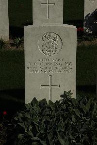 Croisilles British Cemetery - Conning, T R