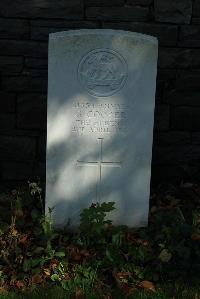 Croisilles British Cemetery - Cooper, G