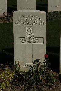 Croisilles British Cemetery - Crompton, Alfred