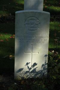 Croisilles British Cemetery - Curwood, Charles Herbert