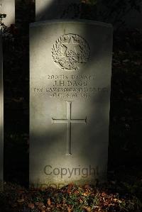 Croisilles British Cemetery - Dagg, J H