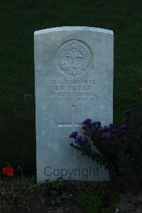 Croisilles British Cemetery - Drake, I E