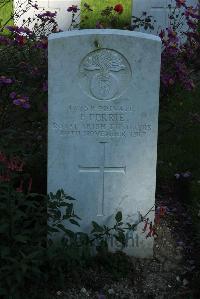 Croisilles British Cemetery - Ferrie, E