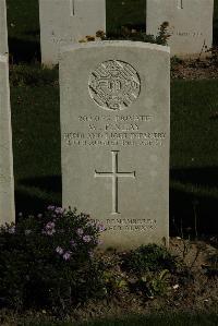 Croisilles British Cemetery - Finlay, William