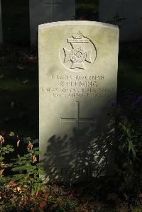 Croisilles British Cemetery - Fleming, R