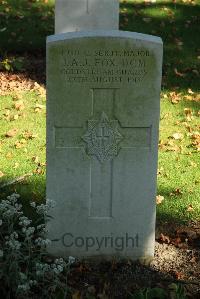 Croisilles British Cemetery - Fox, J A J