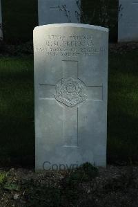 Croisilles British Cemetery - Freeman, R M