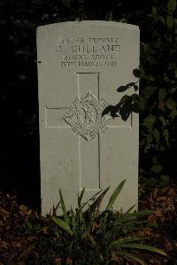 Croisilles British Cemetery - Gullane, J