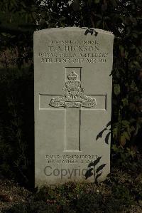 Croisilles British Cemetery - Hickson, T A